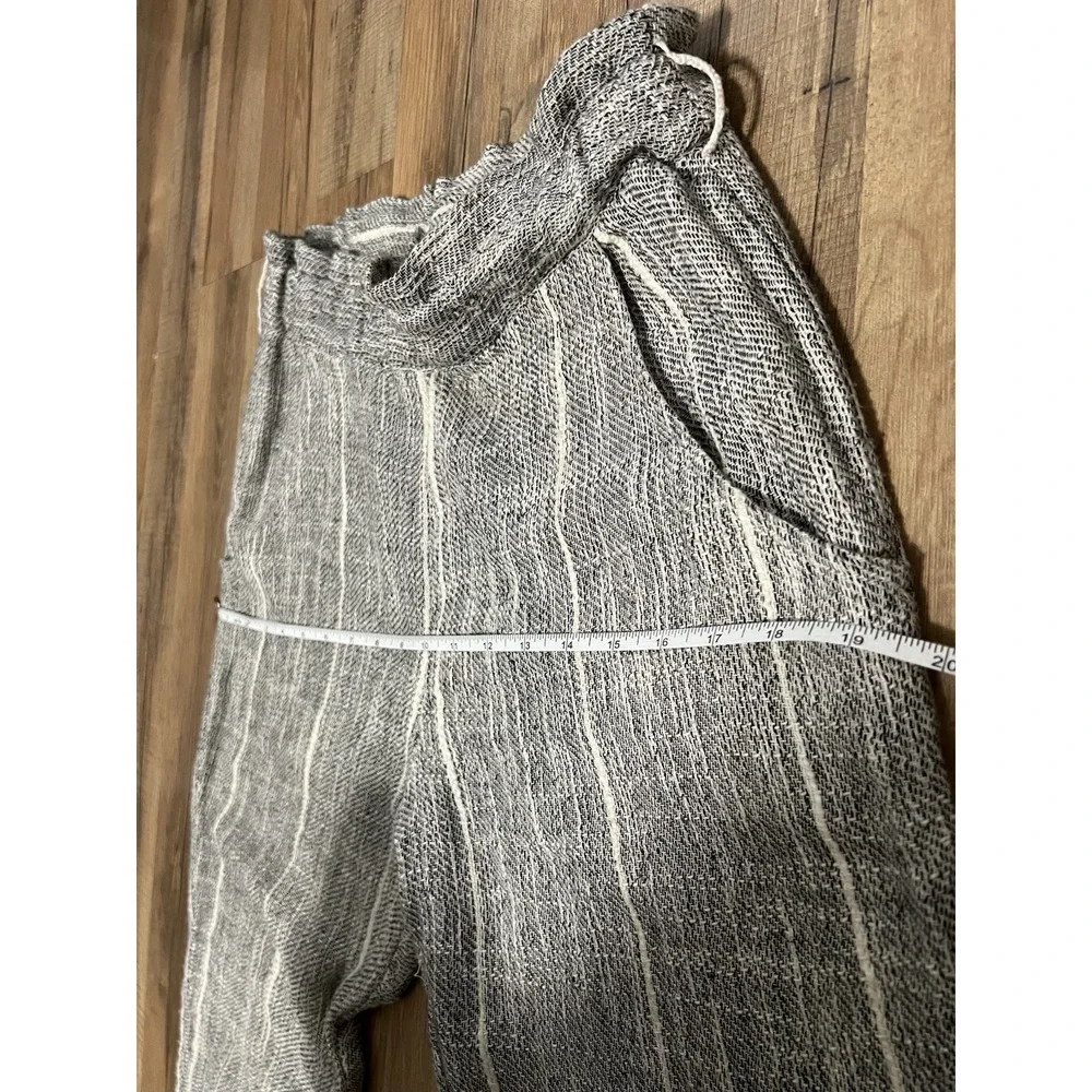 Free People Cotton Blend‎ Light Weight Gray Striped Cropped Pants Size 0